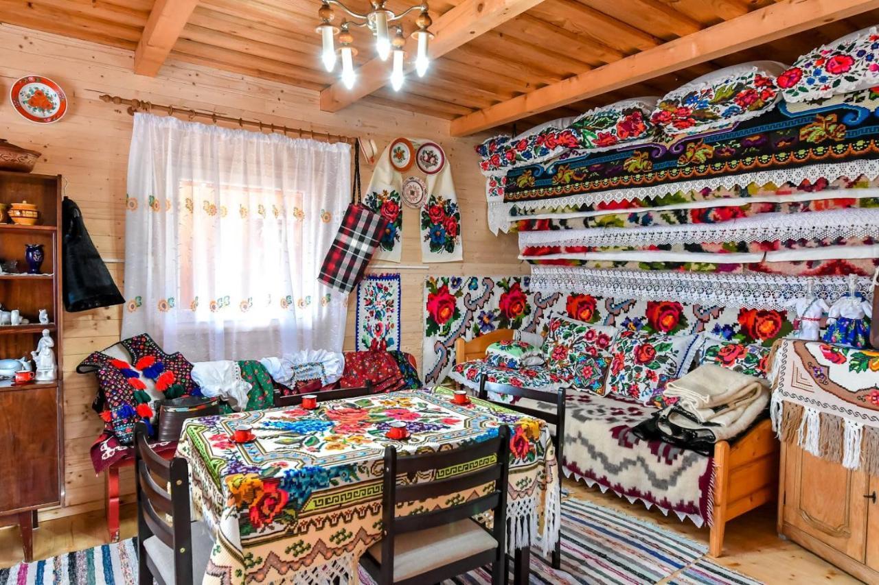 Casa Nely Otel Sighetu Marmaţiei Dış mekan fotoğraf